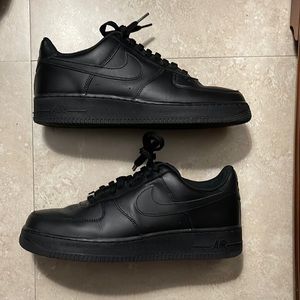 Nike Air Force 1 Black